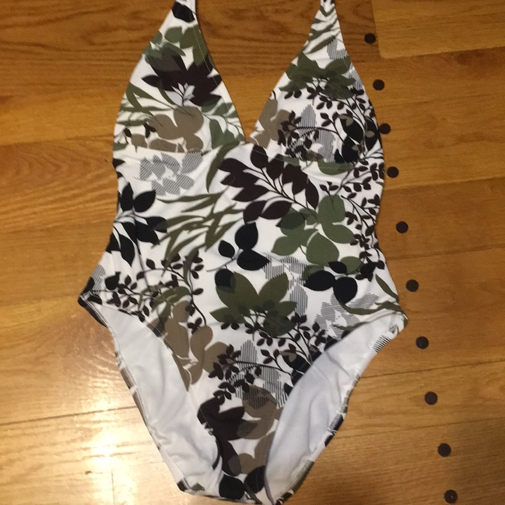 NWOT 1 Piece Swimsuit